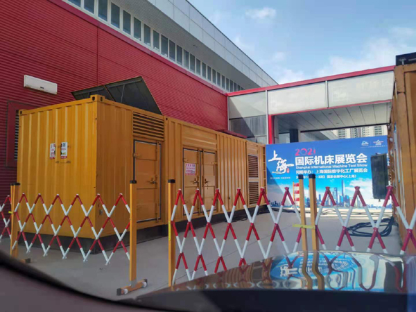 梅列发电车出租-发电机无电压或电压太低怎么办？