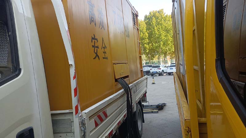 梅列如何判断柴油发电机组和UPS电源的切换时间是否符合要求？